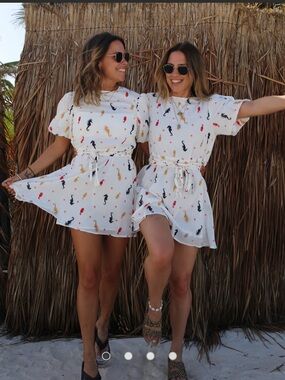 NWT Labelrail x Collyer Twins mini puff sleeve dress in seahorse print